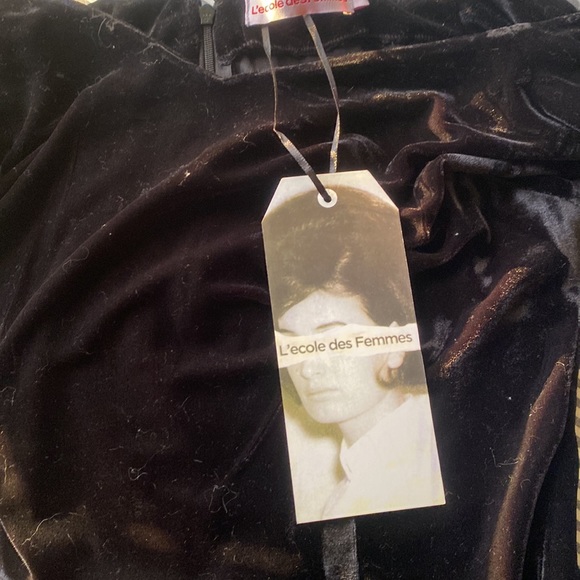 —-SOLD——NWT L’ECOLE DES FEMMES black velvet dress. - Picture 4 of 4